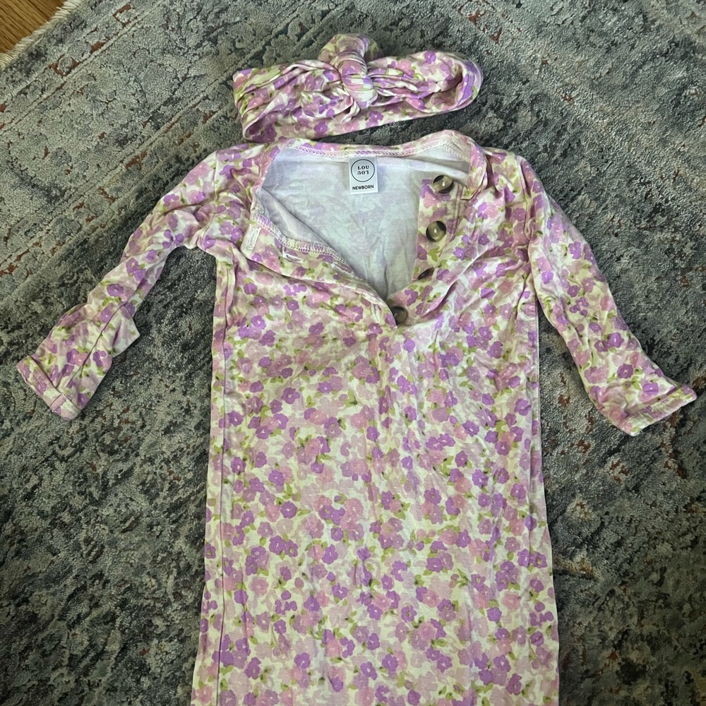Lou Lou & Co Knotted Newborn Gown + Bow